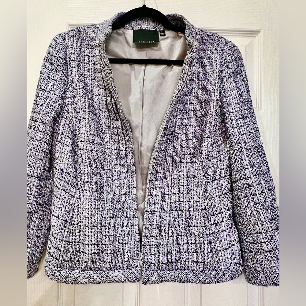 Carlisle’s Elegant Tweed Jacket Structured Fit with beautiful lining.
